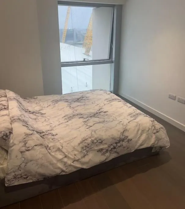 Lushpen - O2 Arena Apartment London