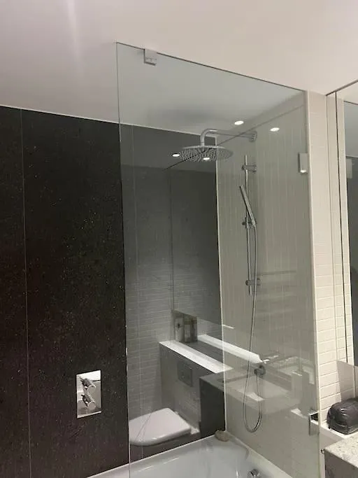 Lushpen - O2 Arena Apartment London